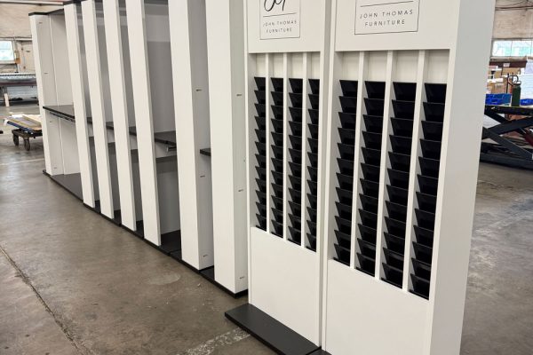 hp-carousel-fixture-kiosk-johnthomas-b